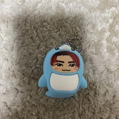ウサギ様専用　浦川翔平 長谷川慎イルカ キーホルダーのサムネイル