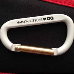 MAISON KITSUNE カラビナのサムネイル