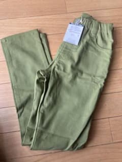 BREEZE オリーブグリーン パンツ サイズ140のサムネイル