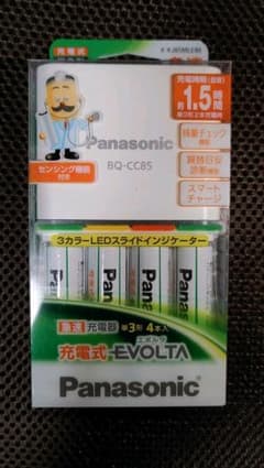 らら様専用　エボルタ 充電器 単3充電池4本  K-KJ85MLE40　2セットのサムネイル
