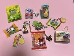 食品 お菓子 スイーツ 指輪 キーホルダー まとめ売り ガチャガチャのサムネイル