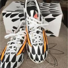 アディダスF50のサムネイル
