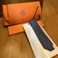 buruaaaaaaaa 専用　HERMES ネイビー 幾何学模様 ネクタイのサムネイル