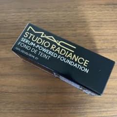MAC スタジオ　ラディアンスセラム　ファンデーションN32のサムネイル