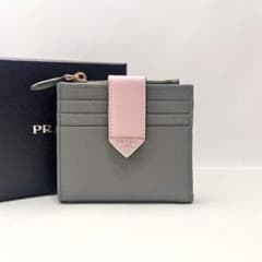 未使用 PRADA プラダ サフィアーノ 二つ折り財布 三角ロゴ　0521-③ 未使用 PRADA プラダ サフィアーノ 二つ折り財布 三角ロゴ 0521-③