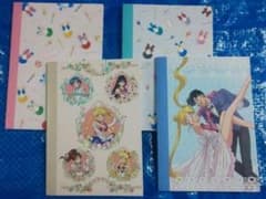 【画像参照】ファミマ / セーラームーン ミニノート ４冊 まとめて。のサムネイル