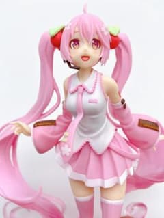 桜ミク フィギュア 描き下ろしイラストverのサムネイル