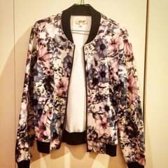 花柄ショートブルゾンMA-1のサムネイル