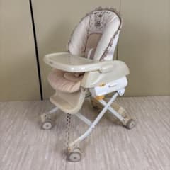 ☆ハローキティ☆　希少・美品　コンビ　ハイローベッド＆チェア　極上クリーニング済 ☆ハローキティ☆ 希少・美品 コンビ ハイローベッド＆チェア 極上