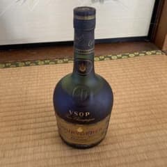 Courvoisier VSOP ブランデー コニャック 700ml 40%のサムネイル