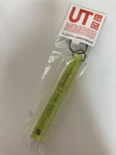 ビリーアイリッシュ ×ユニクロの購入特典のキーホルダーのサムネイル