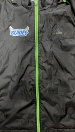 adidas FREE BLADES ナイロンジャケット ブラックのサムネイル