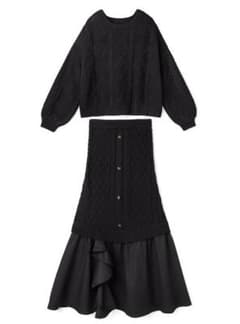 タグ付き　GRL バックベルトトップスXドッキングスカートニットセットアップのサムネイル
