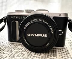 OLYMPUS E-PL8 レンズ セット+充電池2個セット 31日まで値下げ中】OLYMPUS E-PL8 レンズセット+充電池2個セット
