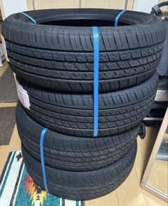 GRENLANDER 225/55 R19 サマータイヤ 4本セットのサムネイル