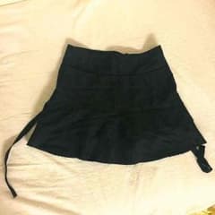 黒のエプロンのサムネイル