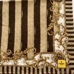 フェンディ　FENDI ハンカチ　大判ハンカチ　約58㎝×約58㎝ フェンディ FENDI ハンカチ 大判ハンカチ - メルカリ