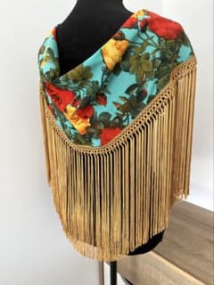 フラメンコ　ターコイズブルー花柄　ゴールドフレコ　スペイン製　マントンシージョ フラメンコ ターコイズブルー花柄 ゴールドフレコ スペイン製 マントン