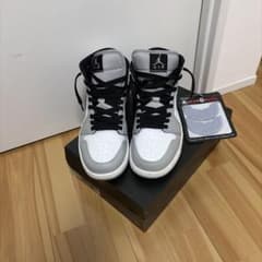 NIKE AIR JORDAN 1 MID スニーカー グレーのサムネイル