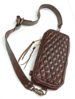 TT&CO ダイヤ キルティング レザー ワンショルダー バッグ ブラウン TT&CO ダイヤ キルティング レザー ワンショルダー バッグ