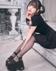 ミシェルマカロン ビジュー厚底パテッドサンダル ブラック - メルカリ