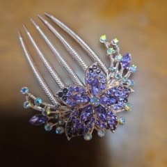 パープル ビジュー 髪飾り ヘアコームのサムネイル