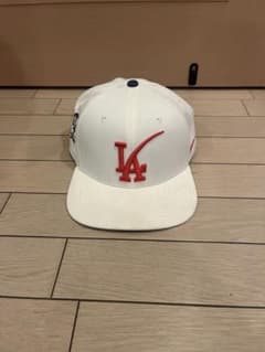 完売品 ドジャース シティコネクト 海外限定 キャップ ナイキのサムネイル