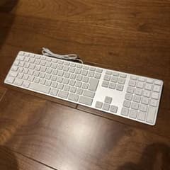 Apple Keyboard A1243 有線キーボード テンキー付き 日本語のサムネイル