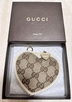 GUCCI ハート型コインケースのサムネイル