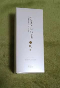 【ともたん様専用】EBM ルナゾーム ピーリング・ウォーター80mlのサムネイル