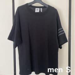 アディダスオリジナルス　Tシャツ　黒のサムネイル