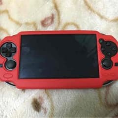 Vita MODEL PCH-1100 メモリーカード8G付きのサムネイル