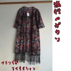 新品・タグ付  ロング ガウンのサムネイル