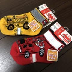お値下げ★15-20cm トミカ　靴下2足セット★新品未使用のサムネイル