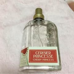 ロクシタン チェリープリンセスのサムネイル