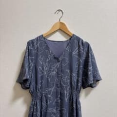ブルーワンピース　夏服のサムネイル