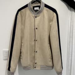 ベージュ スエード スタジャン　ZARAのサムネイル