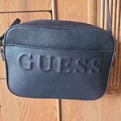 GUESS ショルダーバッグ ブラックのサムネイル