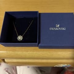 SWAROVSKI ネックレス ゴールドカラー クリスタルのサムネイル