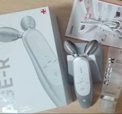 AYAK様専用　メディキューブ AGE-R　EMS美顔器のサムネイル
