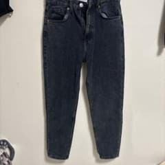 ZARA ダークグレー デニムパンツ 32のサムネイル