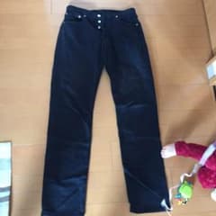 リーバイス501 黒パンツのサムネイル