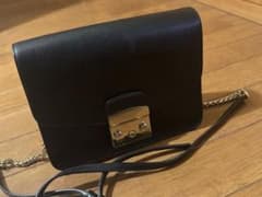 FURLA ショルダーバッグ ブラック　大サイズのサムネイル