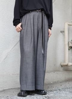 marka TWO TUCK BAGGY TROUSERS サイズ2のサムネイル