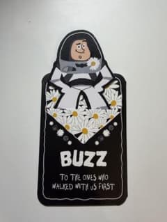 PEACEMINUSONE × TOY STORY ぬいぐるみキーホルダーバズのサムネイル