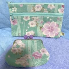 【美品】桜柄 がま口＆ポーチのサムネイル