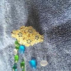 菜の花の様なビーズの指輪のサムネイル