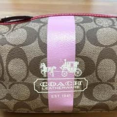 小さいCOACHのサムネイル