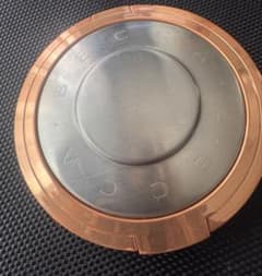BECCA Champagne Pop ハイライトパウダー 8g 限定品のサムネイル