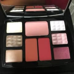 CHANEL シャネル メイクパレットのサムネイル